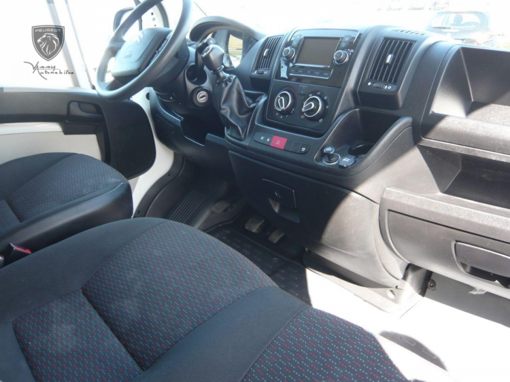 Citroën Jumper Châssis Cabine DC (2) 4-35 L4 BlueHDi 130 BVM6 Confort