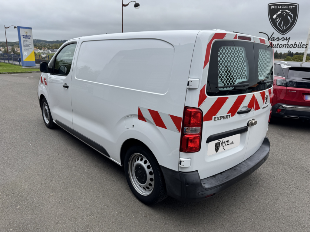 Peugeot Expert (3) 1.5 BLUEHDI 120 S&S STANDARD Asphalt 4 portes  (août 2020)