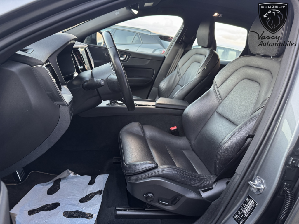 Volvo XC60 (2) D4 190 GearTronic 8 R-Design