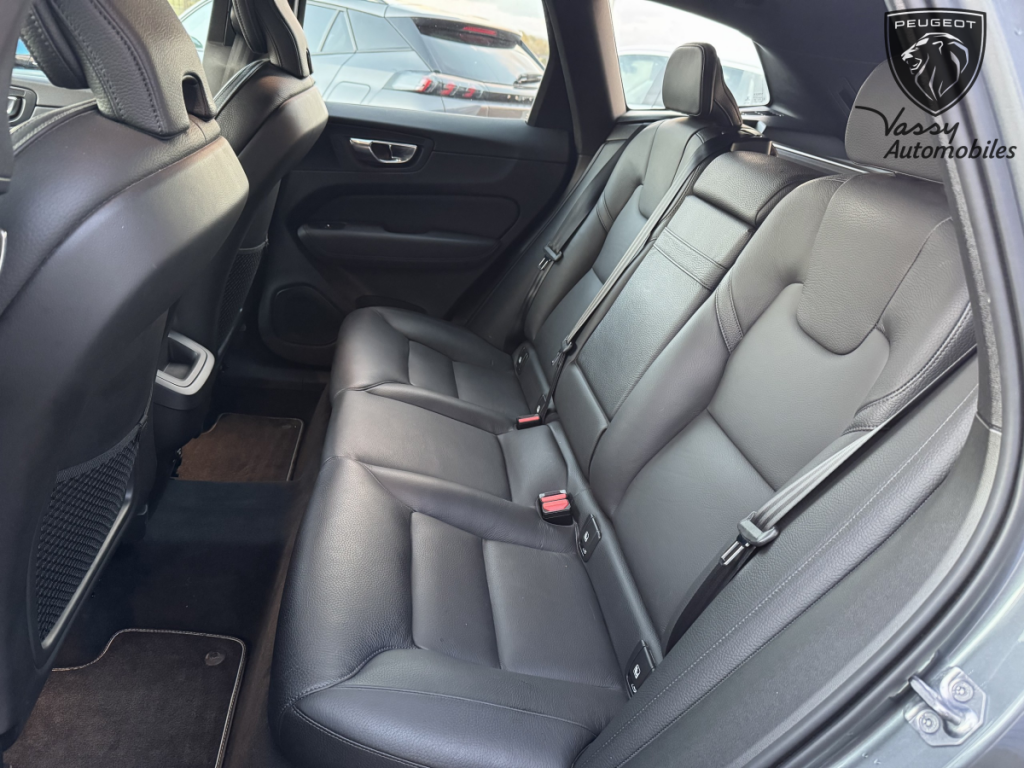 Volvo XC60 (2) D4 190 GearTronic 8 R-Design