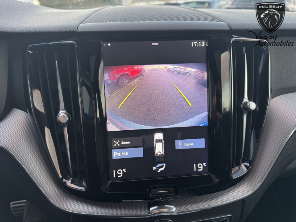 Volvo XC60 (2) D4 190 GearTronic 8 R-Design