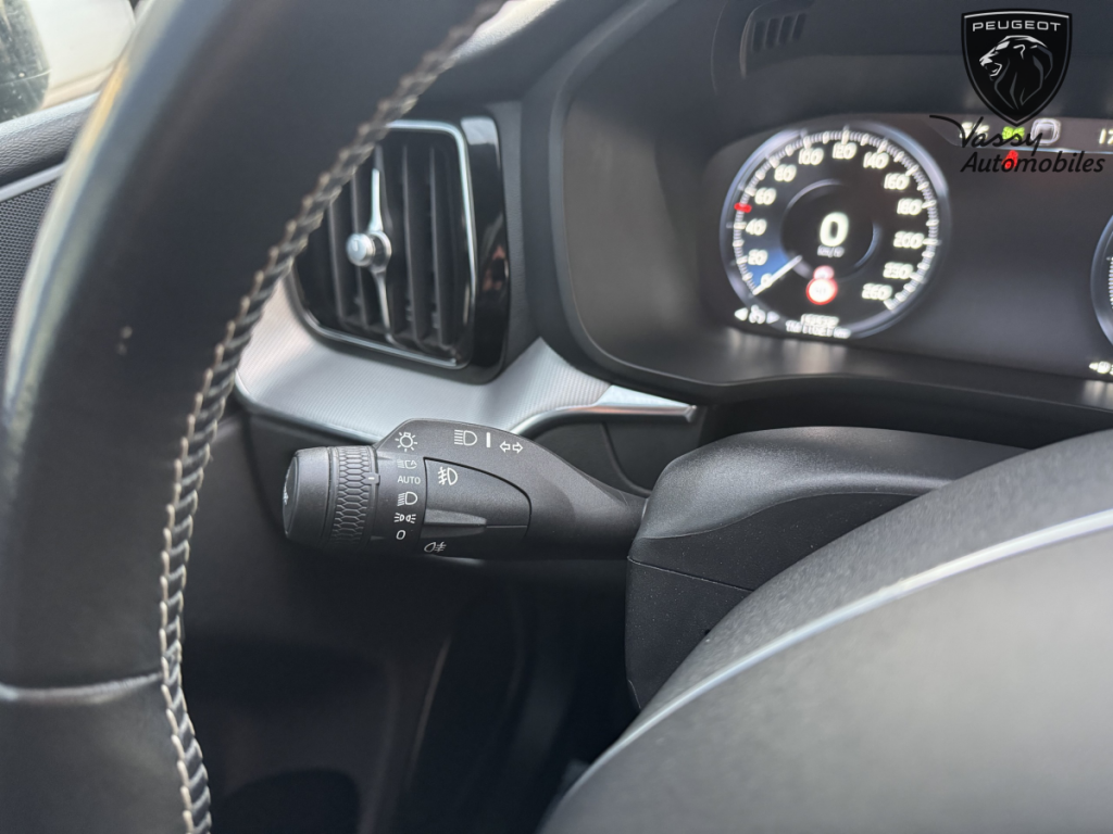 Volvo XC60 (2) D4 190 GearTronic 8 R-Design