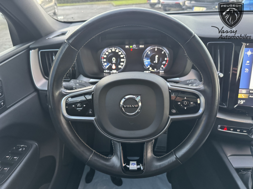 Volvo XC60 (2) D4 190 GearTronic 8 R-Design