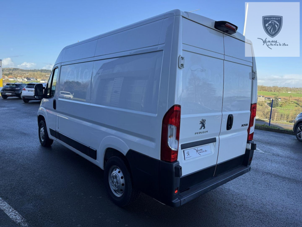 Peugeot Boxer (2) BlueHDi 140 S&S ASPHALT 333 L2H2 4 portes  (nov. 2021)