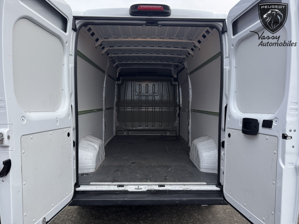 Peugeot Boxer (2) 2.2 140 CH 3.5T MAXI L3H2 ASPHALT BVM6
