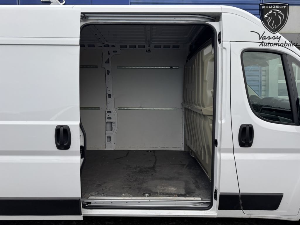 Peugeot Boxer (2) 2.2 140 CH 3.5T MAXI L3H2 ASPHALT BVM6