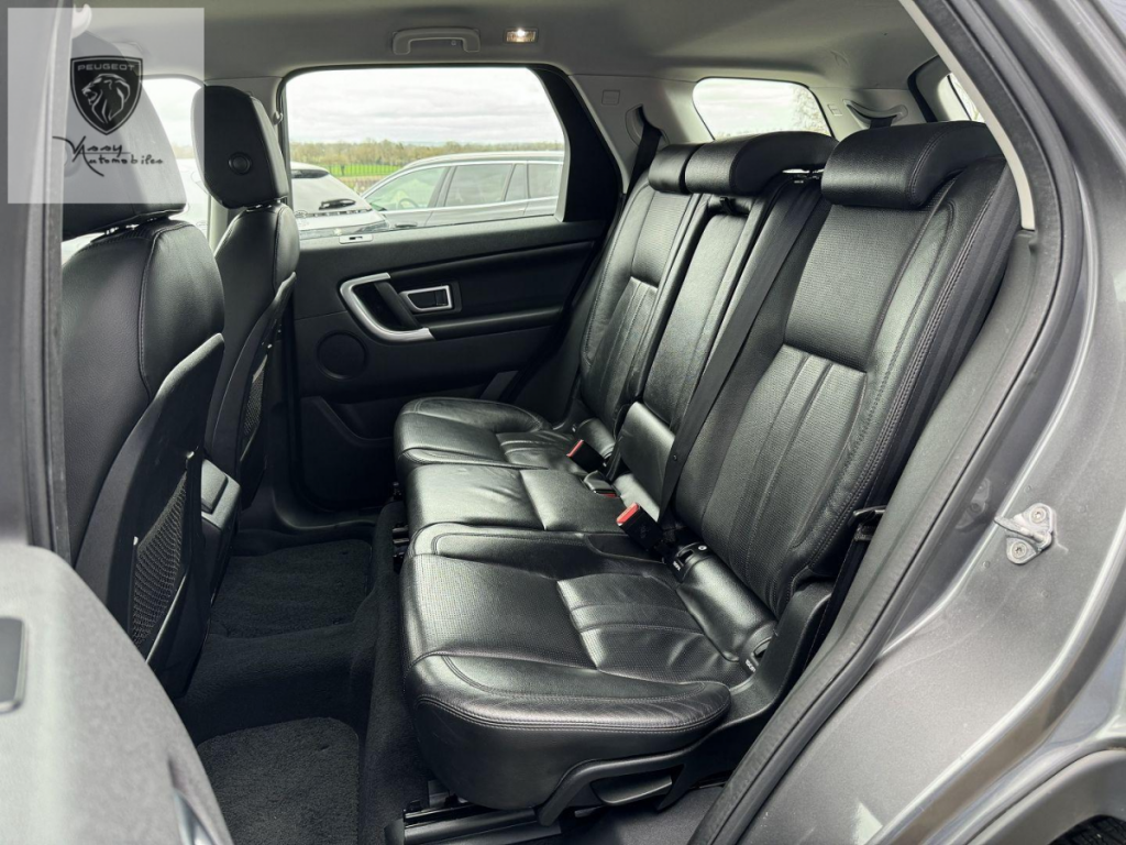 Land Rover Discovery Sport 2.0 TD4 180 AUTO 4WD Business