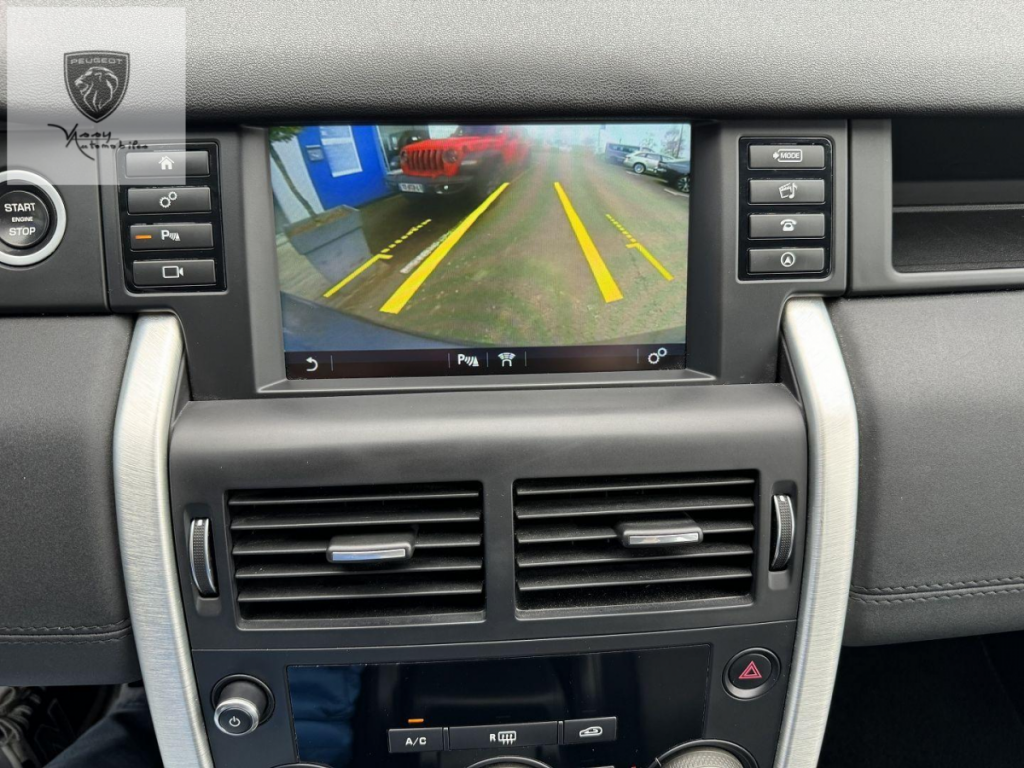 Land Rover Discovery Sport 2.0 TD4 180 AUTO 4WD Business