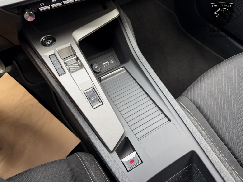 Peugeot 308 SW (3) BlueHDi 130 EAT8 ACTIVE PACK