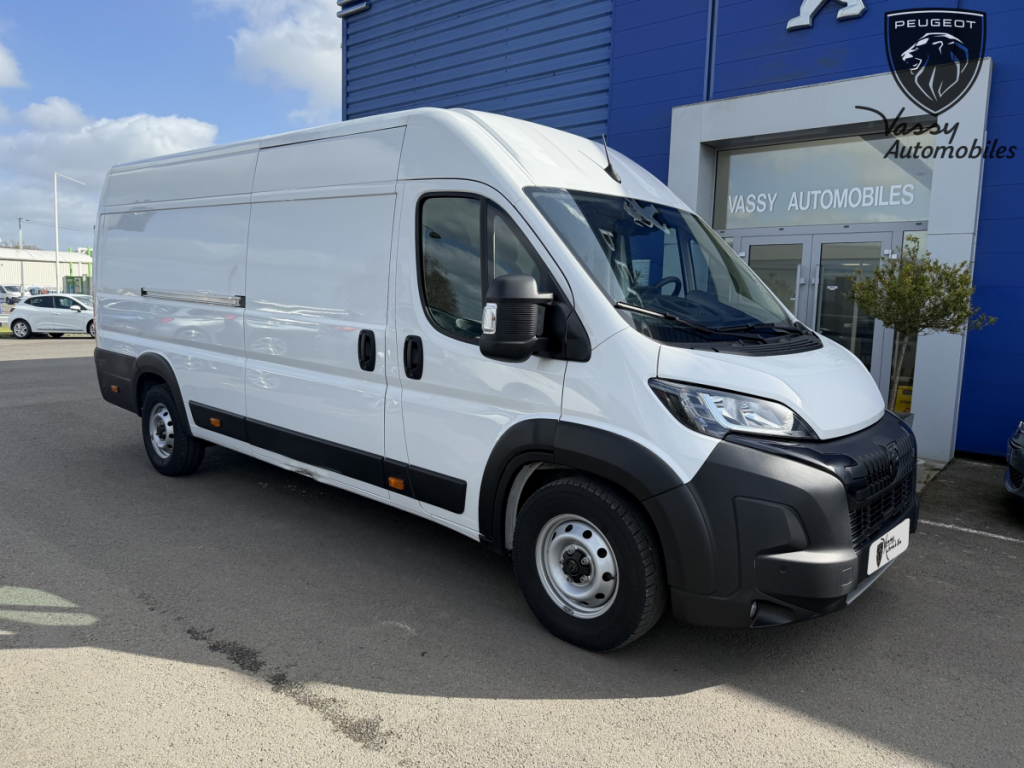 Peugeot Boxer (2) 2.2 140 CH 3.5T MAXI L4H2 PACK TECHNO PREMIUM