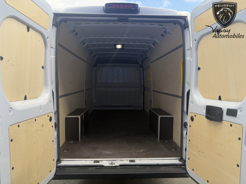 Peugeot Boxer (2) 2.2 140 CH 3.5T MAXI L4H2 PACK TECHNO PREMIUM