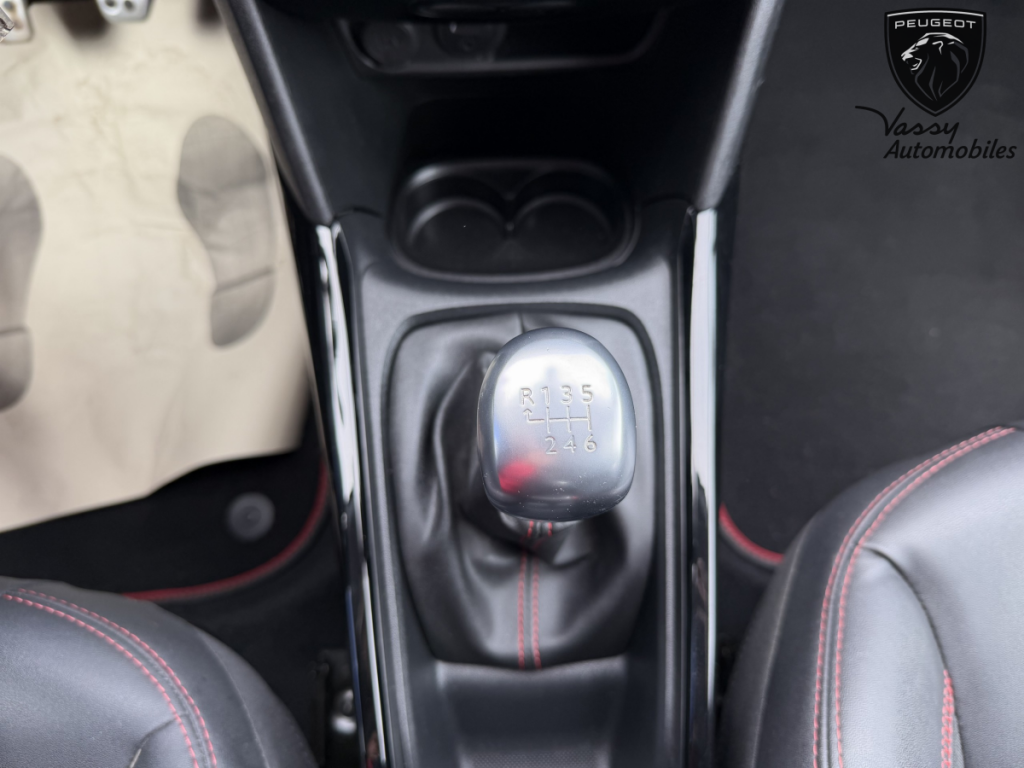 Peugeot 2008 Puretech 130 S&S ?6.c GT LINE