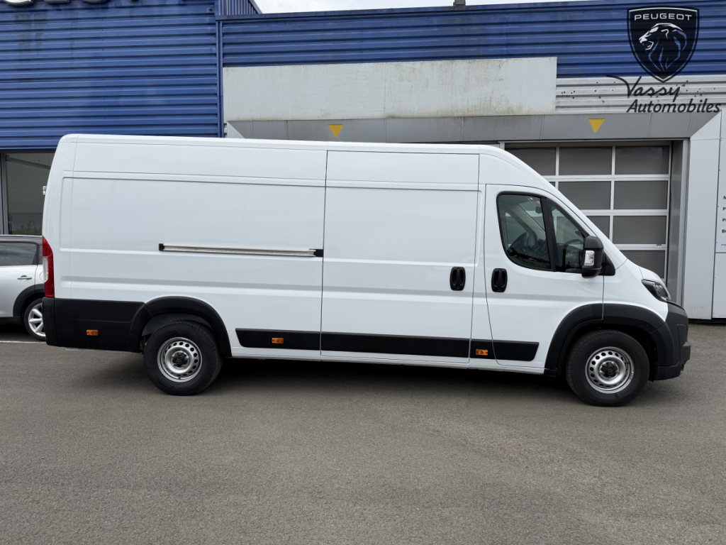 Peugeot Boxer (2) 2.2 140 CH 3.5T MAXI L4H2 PACK TECHNO PREMIUM