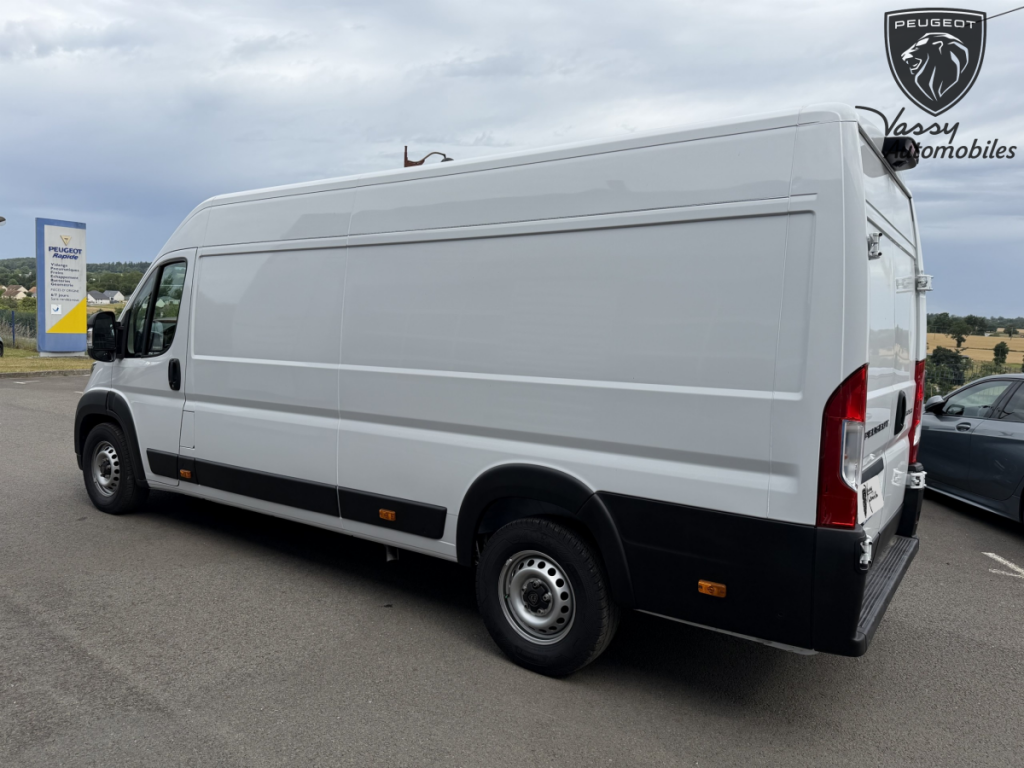Peugeot Boxer (2) 2.2 140 CH 3.5T MAXI L4H2 PACK TECHNO PREMIUM