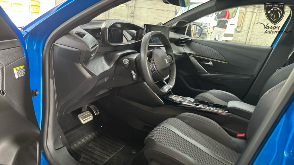 Peugeot e-208 (2) Electrique 50 kWh 136ch GT