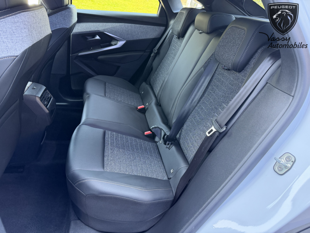 Peugeot 3008 (3) 1.2 HYBRID 136 E-DCS6 ALLURE