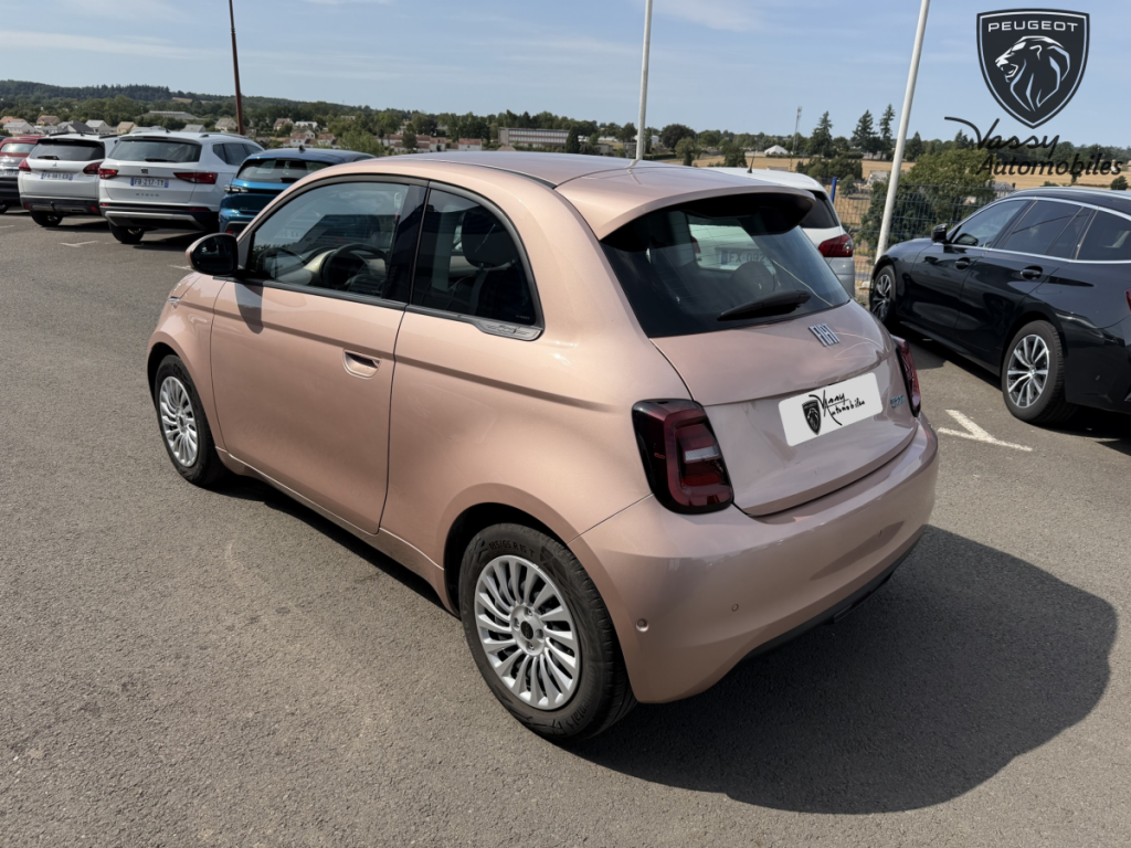 Fiat 500e (3) 24kWh