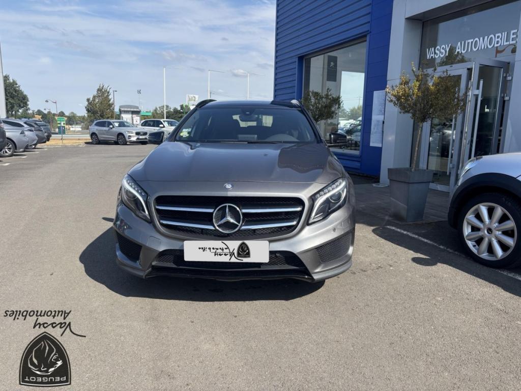 Mercedes Classe GLA GLA 220 d Fascination BVA7 (245)  5 portes  (avril 2016) (co2 115)