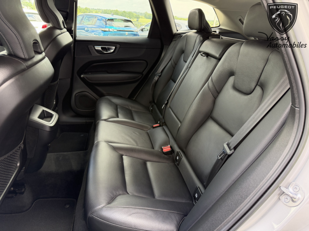 Volvo XC60 (2) B4 (Diesel) 197 Geartronic 8 Plus Style Dark