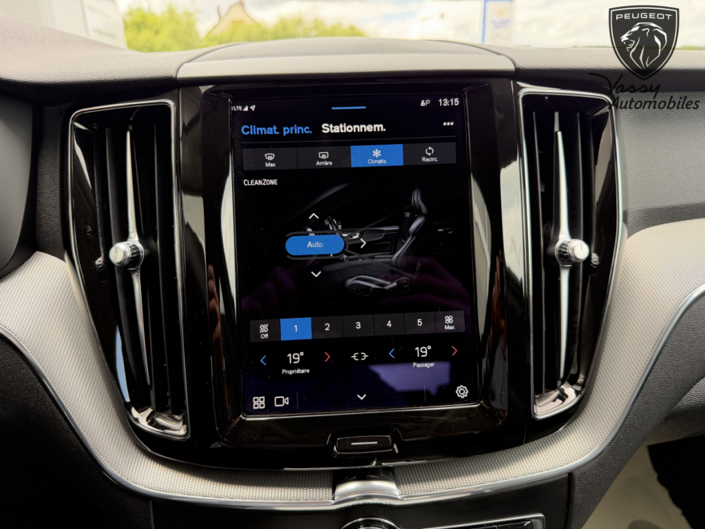Volvo XC60 (2) B4 (Diesel) 197 Geartronic 8 Plus Style Dark