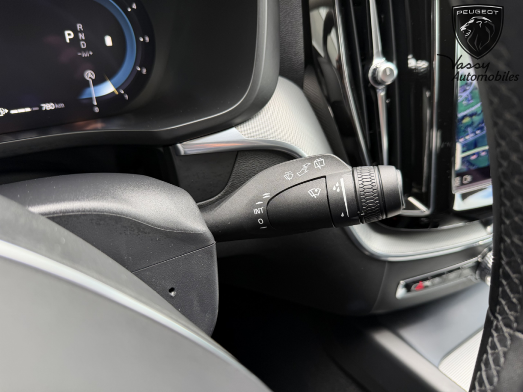 Volvo XC60 (2) B4 (Diesel) 197 Geartronic 8 Plus Style Dark