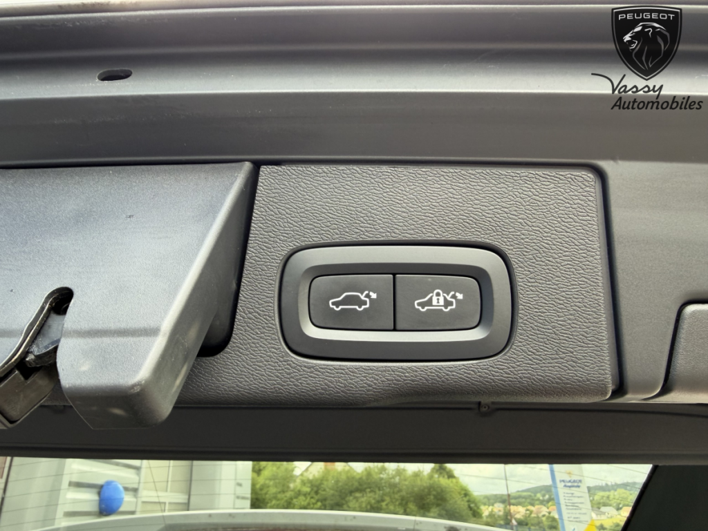 Volvo XC60 (2) B4 (Diesel) 197 Geartronic 8 Plus Style Dark