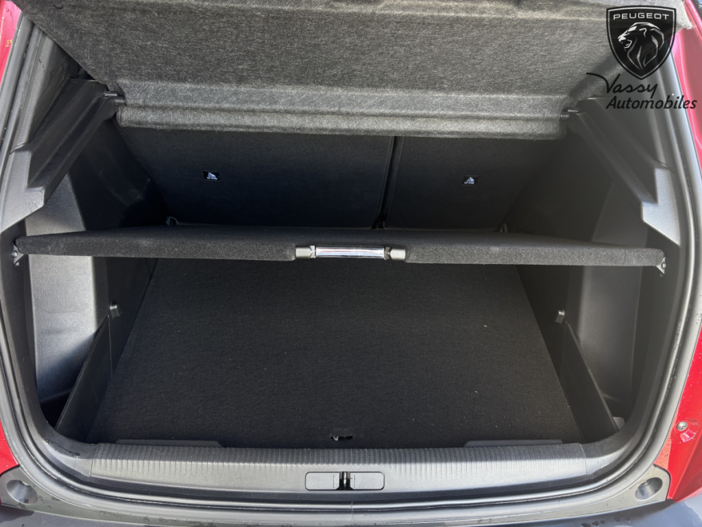 Peugeot 2008 (2) BLUEHDI 130 S&S EAT8 GT 5 portes  (sept. 2023) (co2 131)