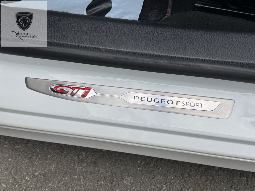 Peugeot 308 (2) 1.6 THP 270 S&S GTi