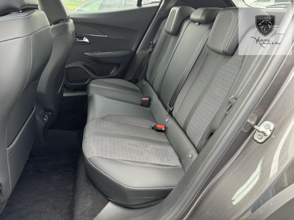 Peugeot 2008 (2) PureTech 130 S&S EAT8 ALLURE BUSINESS